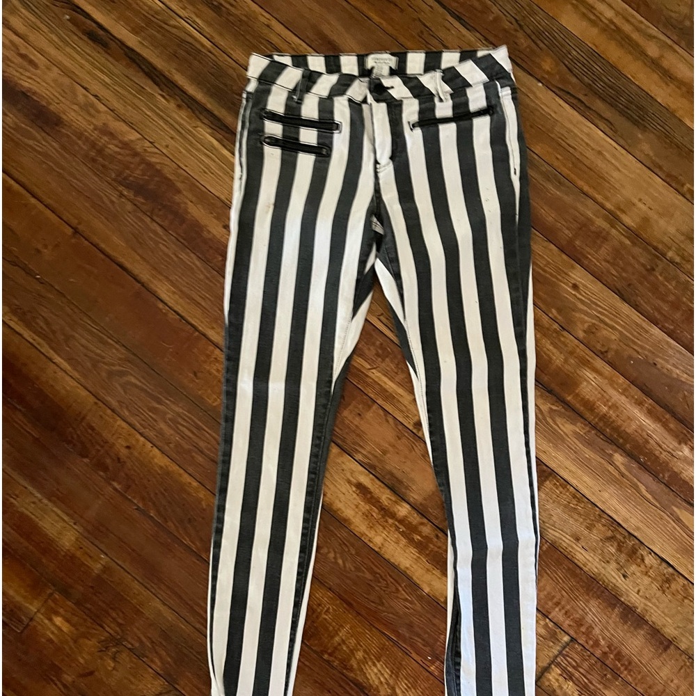 Forever 21 stretch jeans